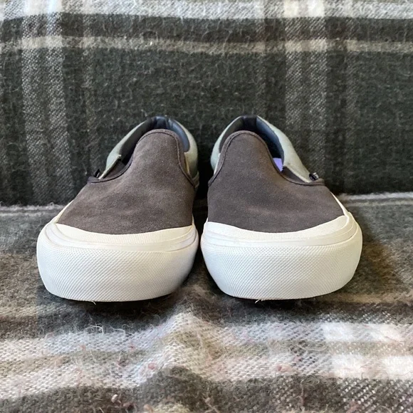 Pro Vans Slip On’s - Picture 2 of 6